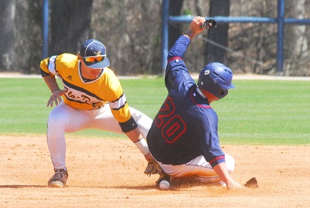 LC Claws Back To Split Sunday Games With Stingers
